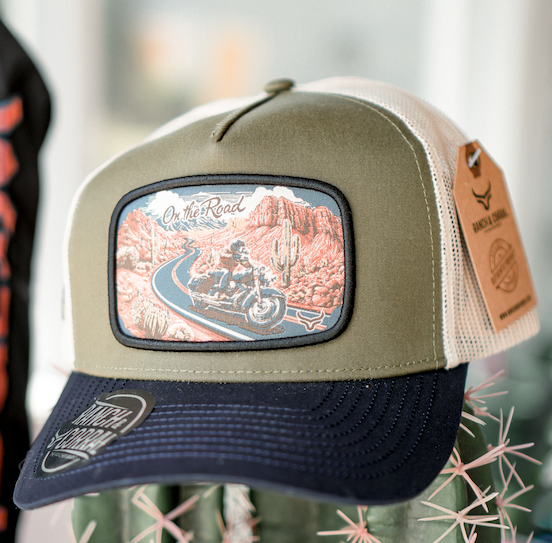 Casquette Ranch & Corral On The Road