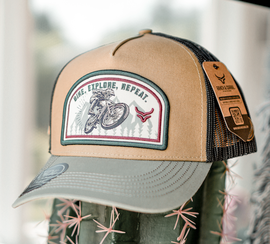 Casquette Ranch & Corral Bike, Explore, Repeat