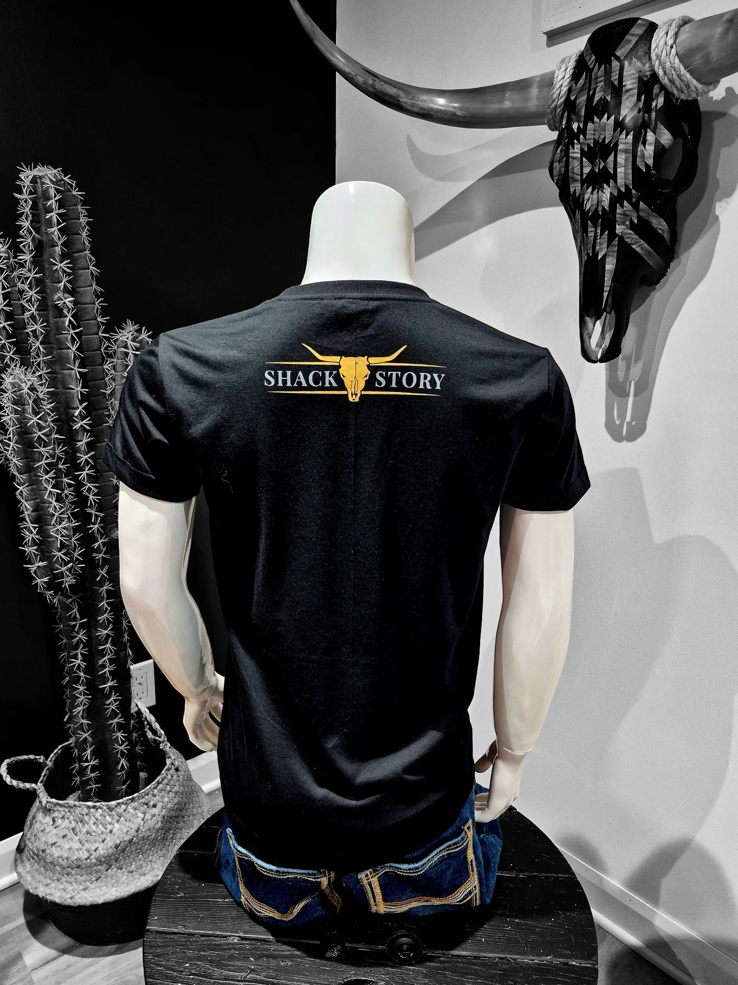 T-Shirt Shack Story Yellow Circle