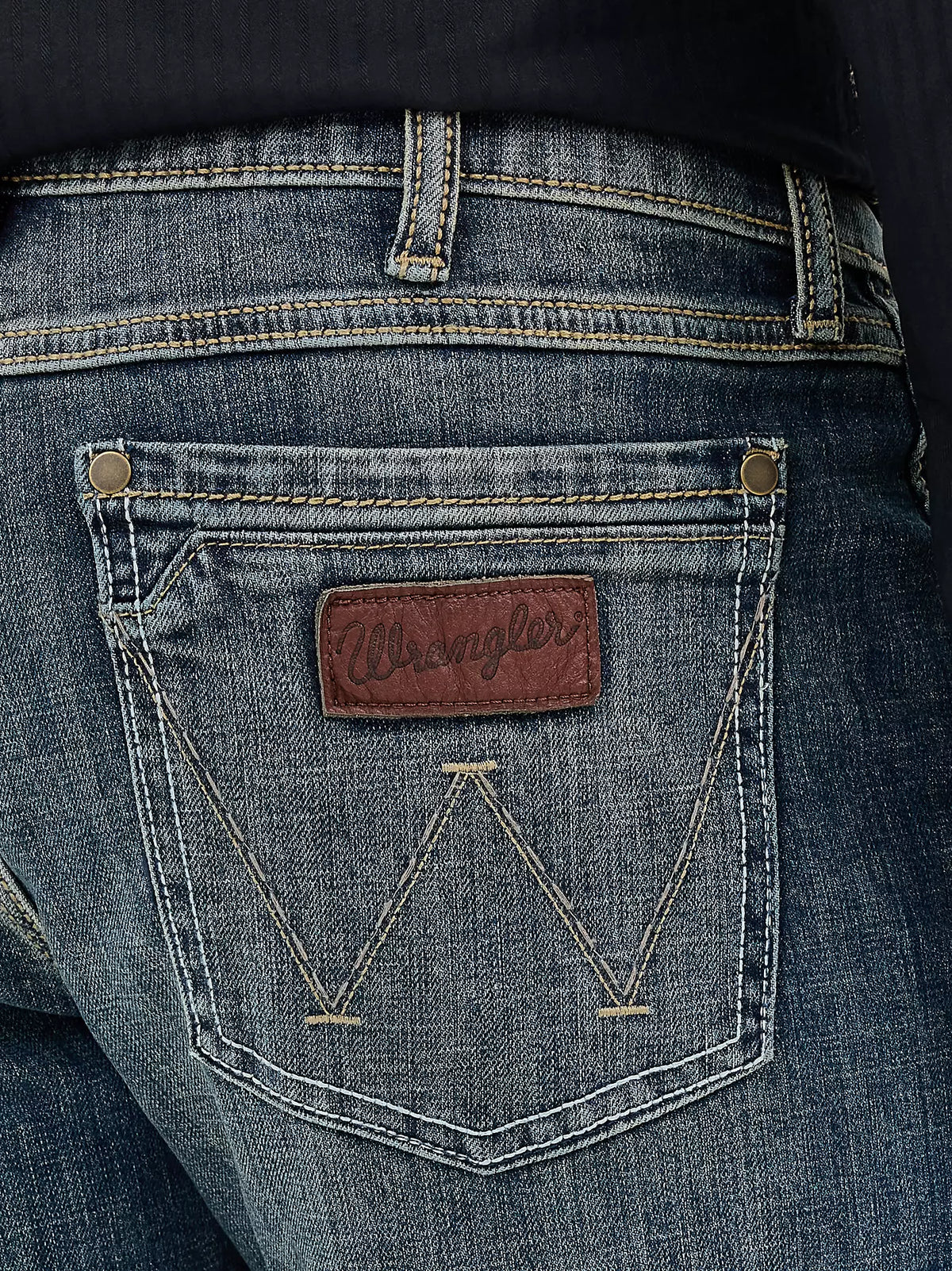 Wrangler Retro® Slim Boot Jean Layton