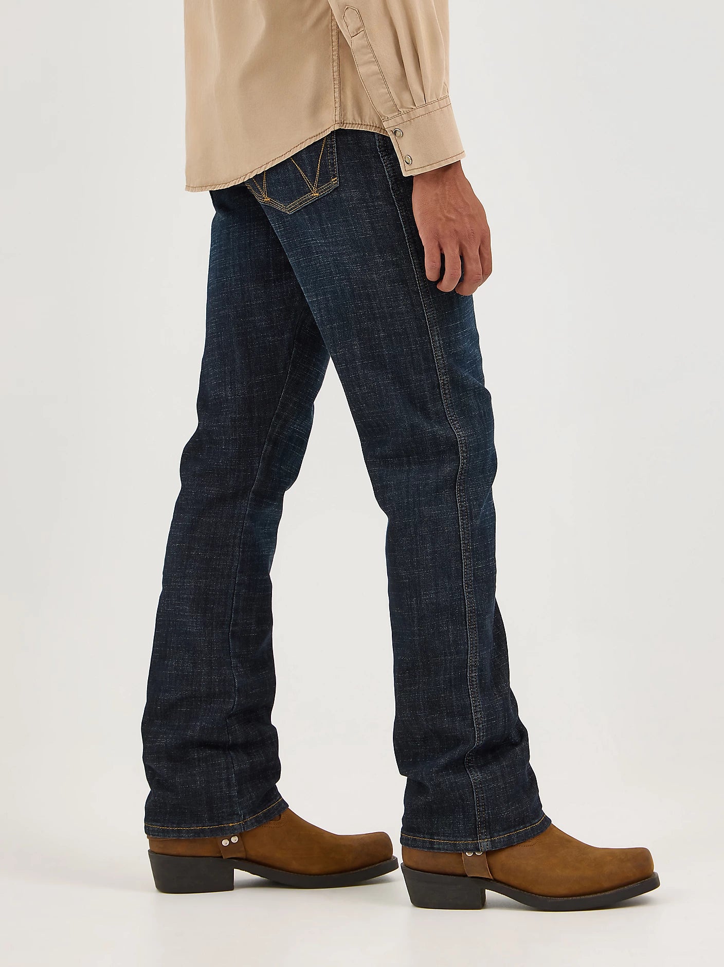 Wrangler Retro® Slim Boot Jean Dax