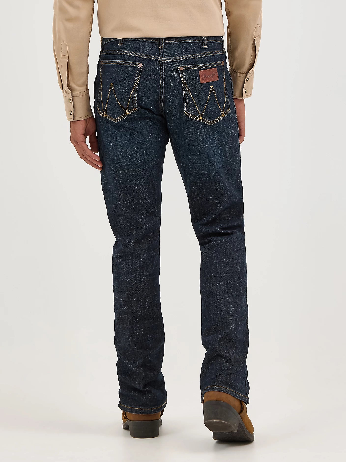 Wrangler Retro® Slim Boot Jean Dax