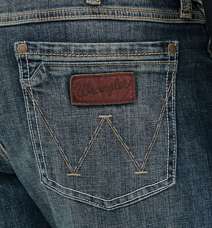 Wrangler Retro® Slim Boot Jean Layton