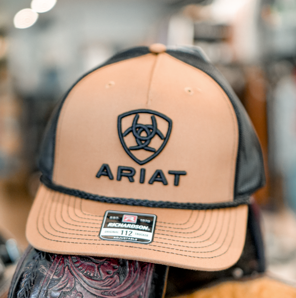 Casquette Ariat tan avec corde noire