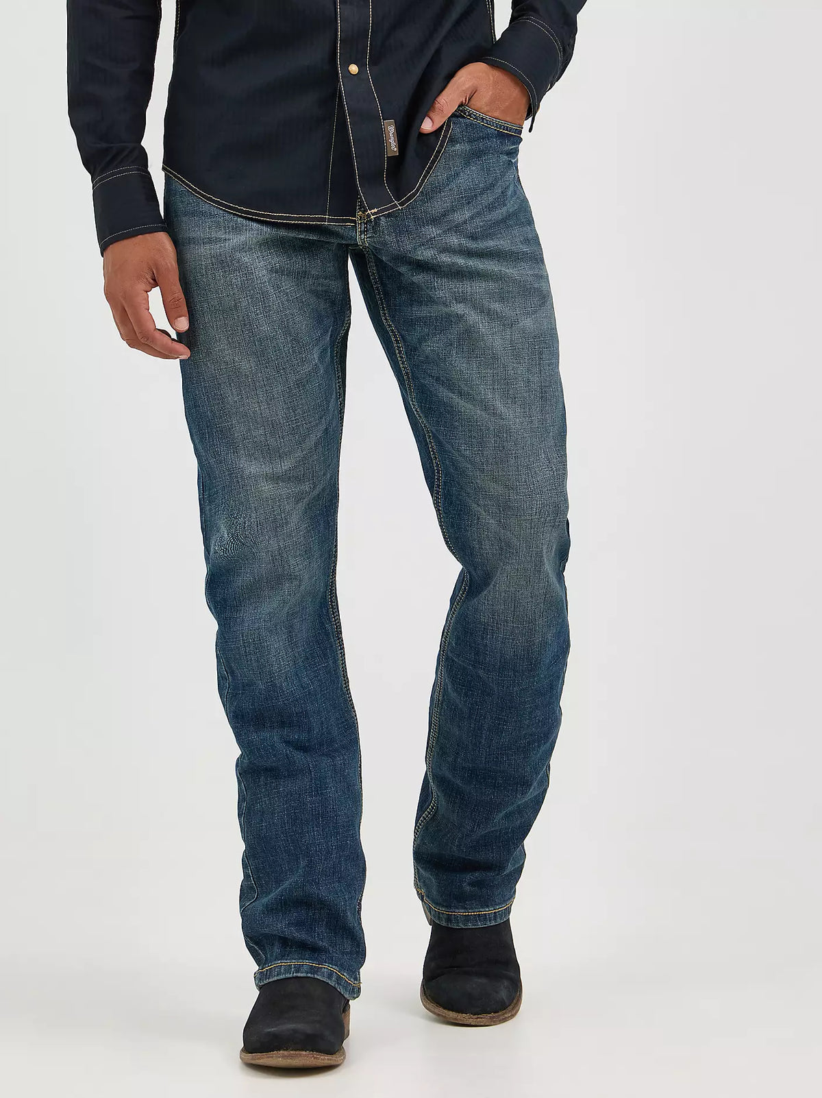 Wrangler Retro® Slim Boot Jean Layton