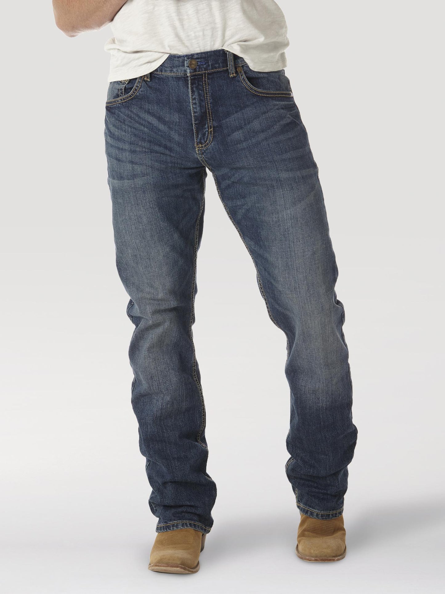 Wrangler Retro® Slim Boot Jean Layton