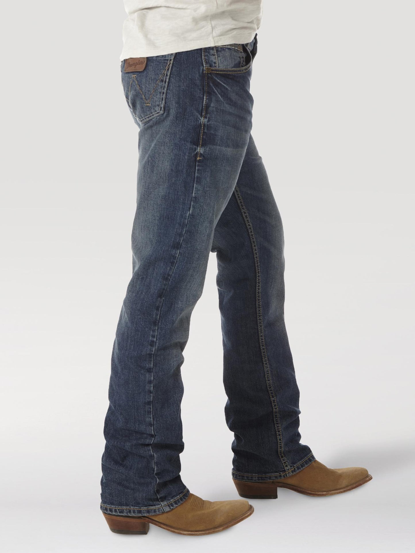 Wrangler Retro® Slim Boot Jean Layton